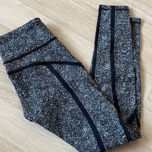 lululemon leggings size 6